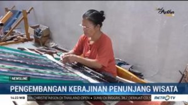 Pengembangan Kerajinan Ulos untuk Tunjang Wisata Danau Toba