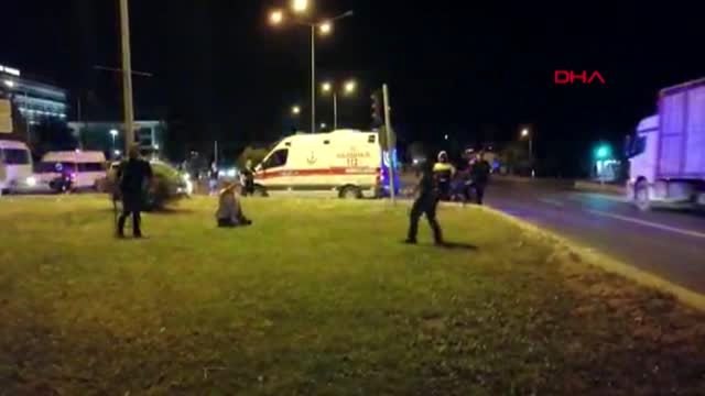 BOLU ÇOCUKLARINI GÖREMEDİĞİNİ İDDİA EDEREK BOYNUNA BIÇAK DAYADI