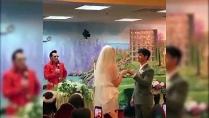 Joe Jonas y Sophie Turner se tatúan a Waldo, su perro fallecido