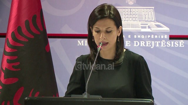 Shkarkohet dhe arrestohet drejtori i burgut te Lushnjes