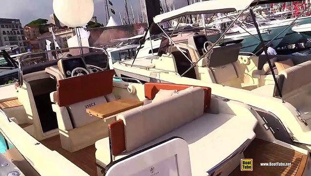 2019 Invictus 250 CX Motor Boat - Walkaround - 2018 Cannes Yachting Festival
