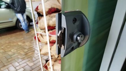 Bandidos efetuam arrombamento no Cascavel Velho