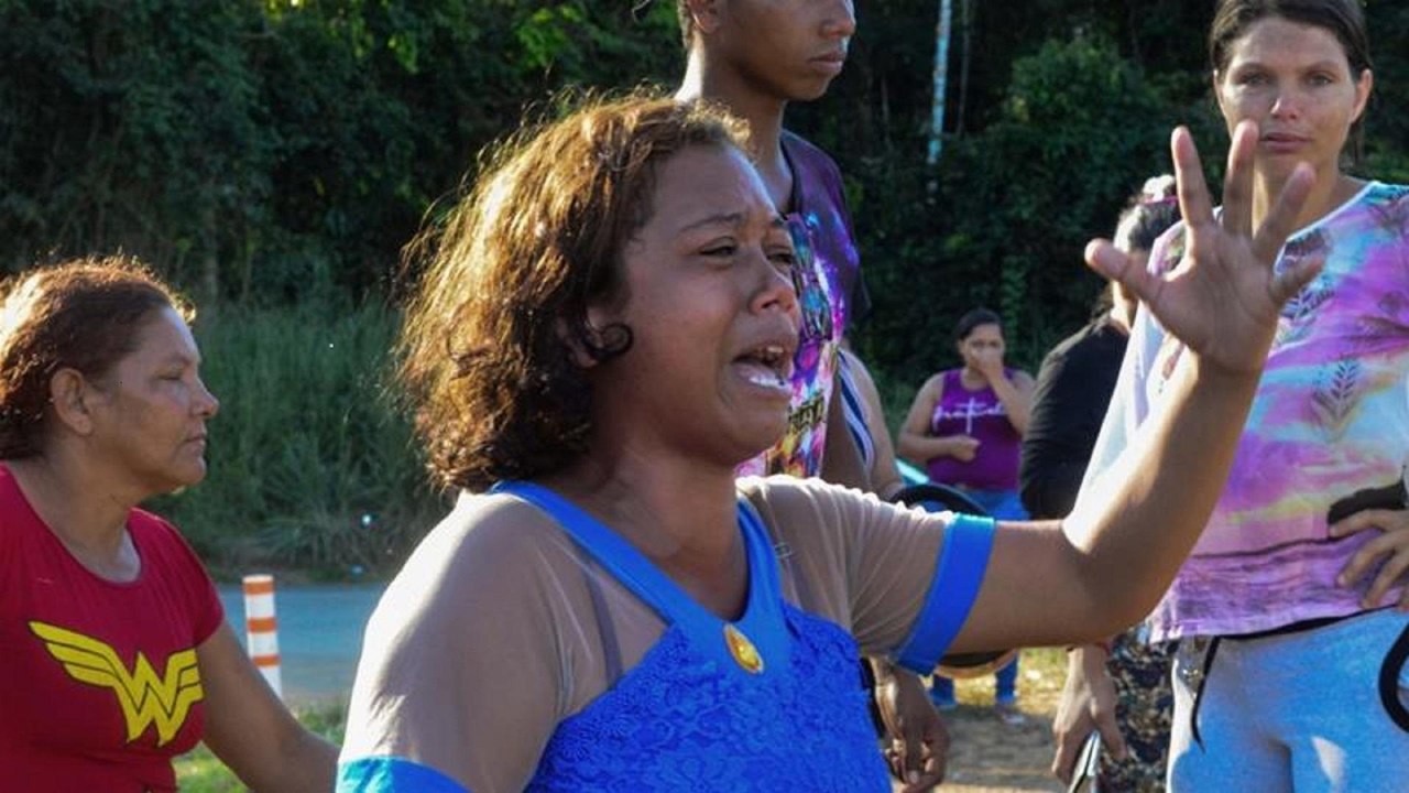 Scores killed in Brazil prison riot; 16 decapitated