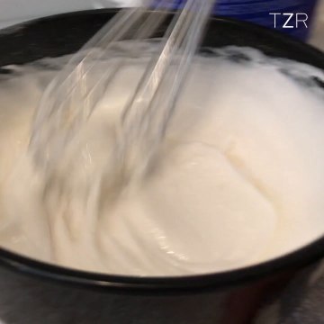 Every Step Of A Platinum Blonde Transformation