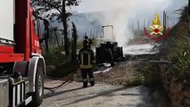 Verona - In fiamme trattore agricolo a Trezzolano (30.07.19)