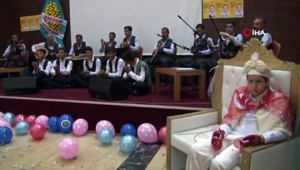 Lösemiyi 2 Kere Yenen Umutcan, Sünnetinde Doyasıya Eğlendi