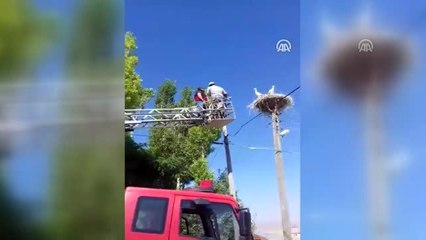 İtfaiye ekiplerinin "leylek" mesaisi