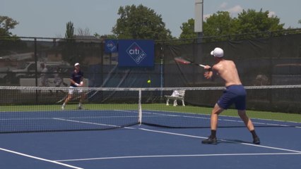 لقطة: تنس: الاخوين موراي يتدربان قبيل زوجي واشنطن