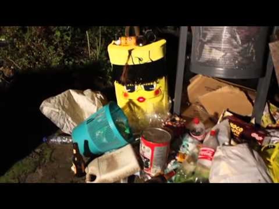 Pura basura: la verdadera historia de la caneca de Los Dumis