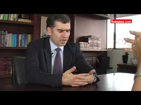 Hablemos de economía con Gloria Valencia. ¿Por qué el auge de la inversión chilena en Colombia?