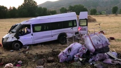 İşçileri taşıyan minibüs devrildi: 9 yaralı - DİYARBAKIR