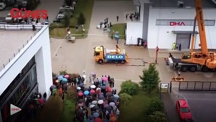 Dünyanın en güçlü yapıştırıcısını böyle test ettiler! İşte sonuç