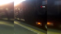 Avcılar'da metrobüs yangını