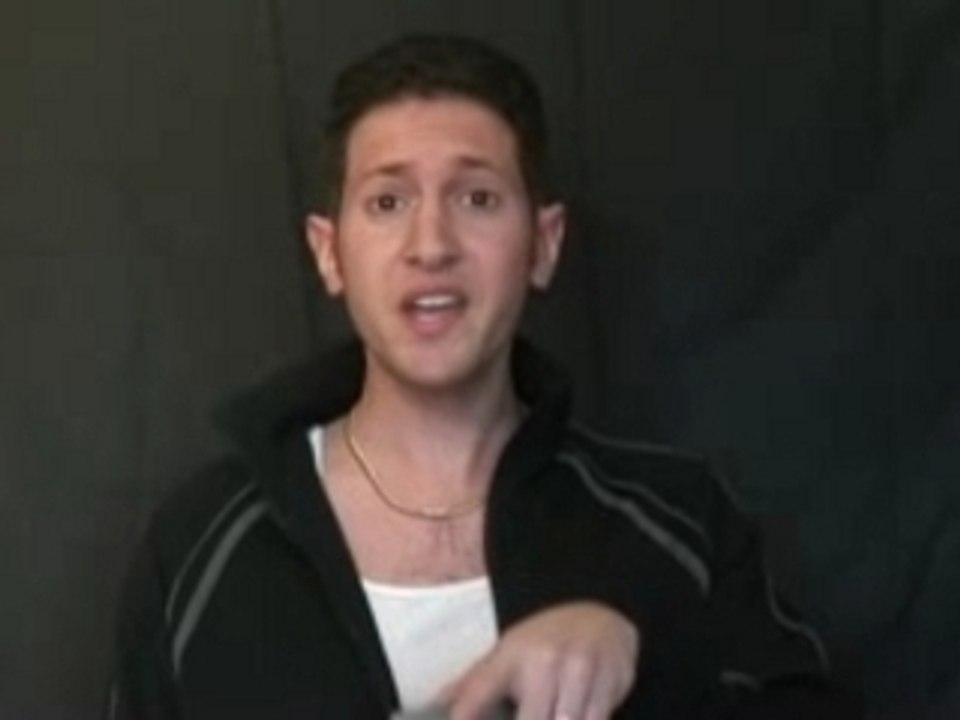 iPhone Parody: Matt - iGottahidesomething