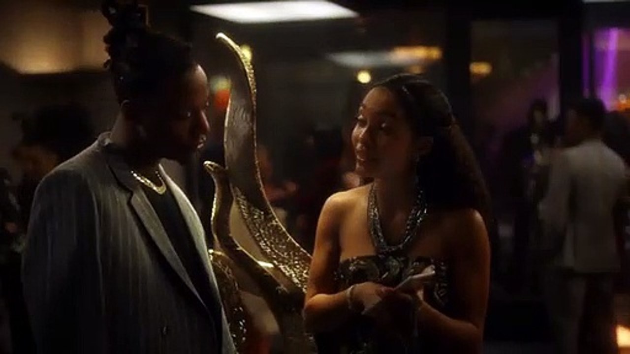 Grown-ish 2x20 Sneak Peek @2 'Mind Playing Tricks On Me' (HD)