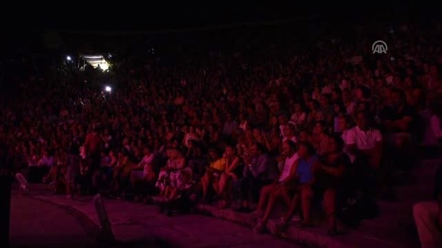 Batakhane Güzeli Bodrum Antik Tiyatro'da sahnelendi - MUĞLA