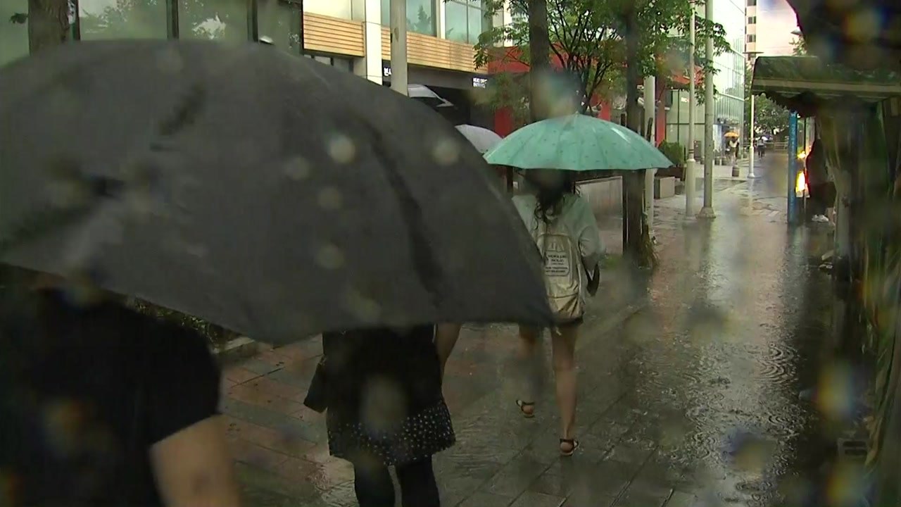 [날씨] 장마 끝났는데...수도권 호우특보, 시간당 50mm 폭우 / YTN