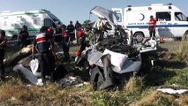 Konya Kulu 'da Trafik Kazası: 3 Kişi Hayatını Kaybetti