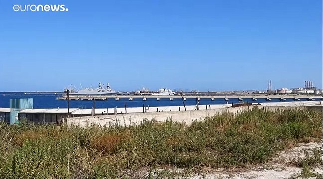 Сальвини разрешит мигрантам с корабля Грегоретти сойти на берег