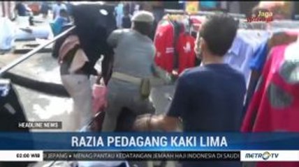 Télécharger la video: Razia PKL Tanah Abang Berlangsung Ricuh