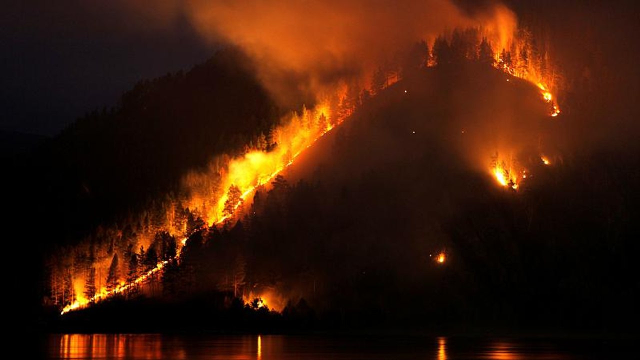 'Low chance' Siberia wildfires will be brought under control: Greenpeace fire expert