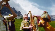 Festival de jazz em meio à paisagem bucólica dos Alpes italianos