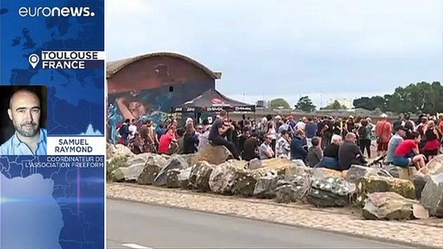 Премьер поддерживает главу МВД, несмотря ни на что