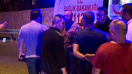 Gurbetçi ailenin otomobili bariyerlere çarparak devrildi: 2 yaralı - ANKARA