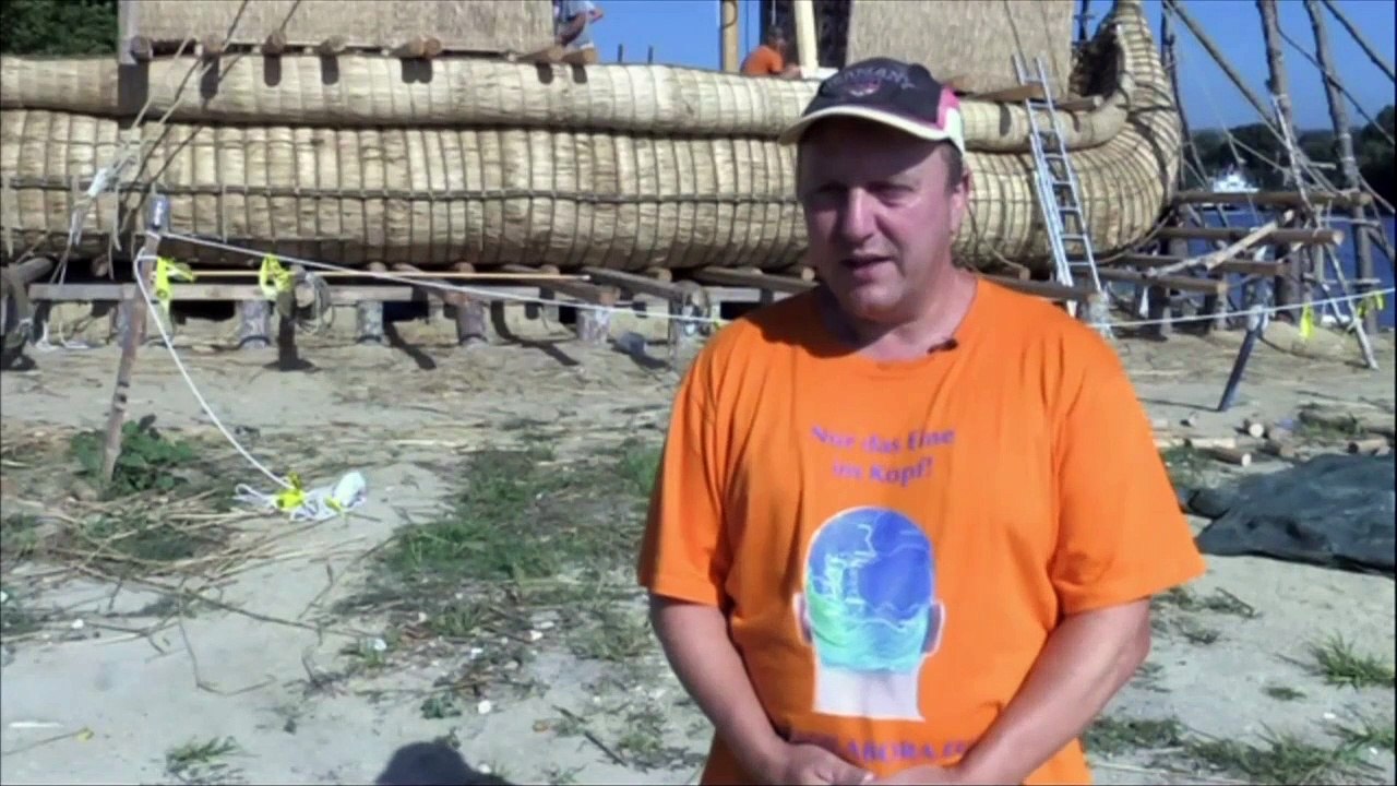 Un barco de caña para cruzar el Mediterráneo, como en el antiguo Egipto