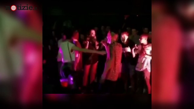 Young Signorino da uno schiaffo ad un fan: mi ha chiamato anoressico | Notizie.it