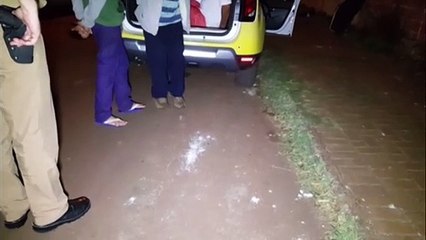 PM encaminha trio para delegacia, após cometer assalta em carro de 'lanche' no Centro