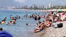 Antalya Havalimanı'na saatte 20 uçak indi