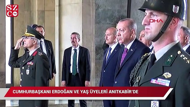 Cumhurbaşkanı Erdoğan ve YAŞ üyeleri Anıtkabir’de