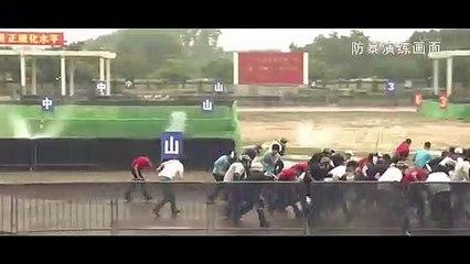 Exército chinês adverte manifestantes de Hong Kong com vídeo