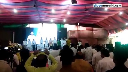 पुण्यातील राष्ट्रवादीच्या कार्यकर्त्यांना पक्ष न सोडण्याची शपथ