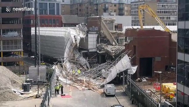 Scaffold collapses in Reading injuring at least two
