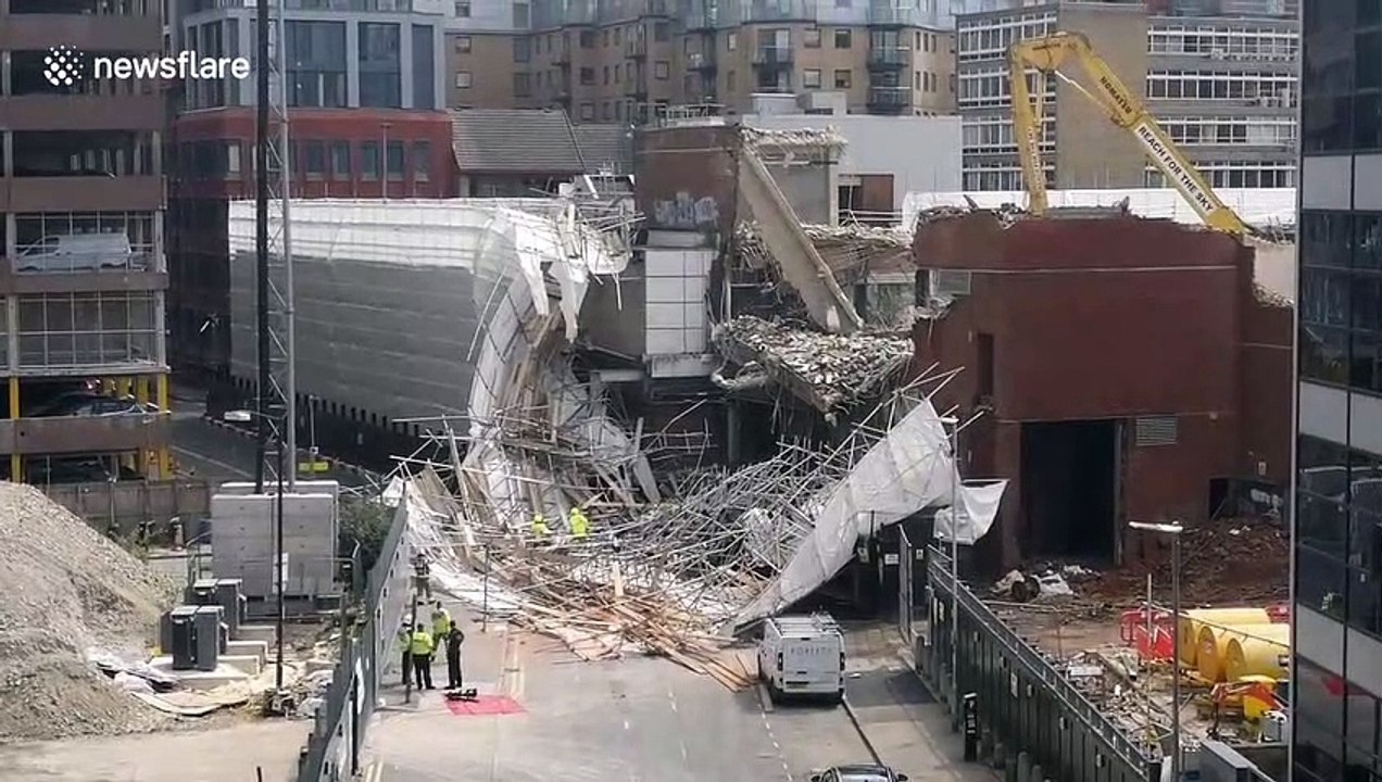 Scaffold collapses in Reading injuring at least two