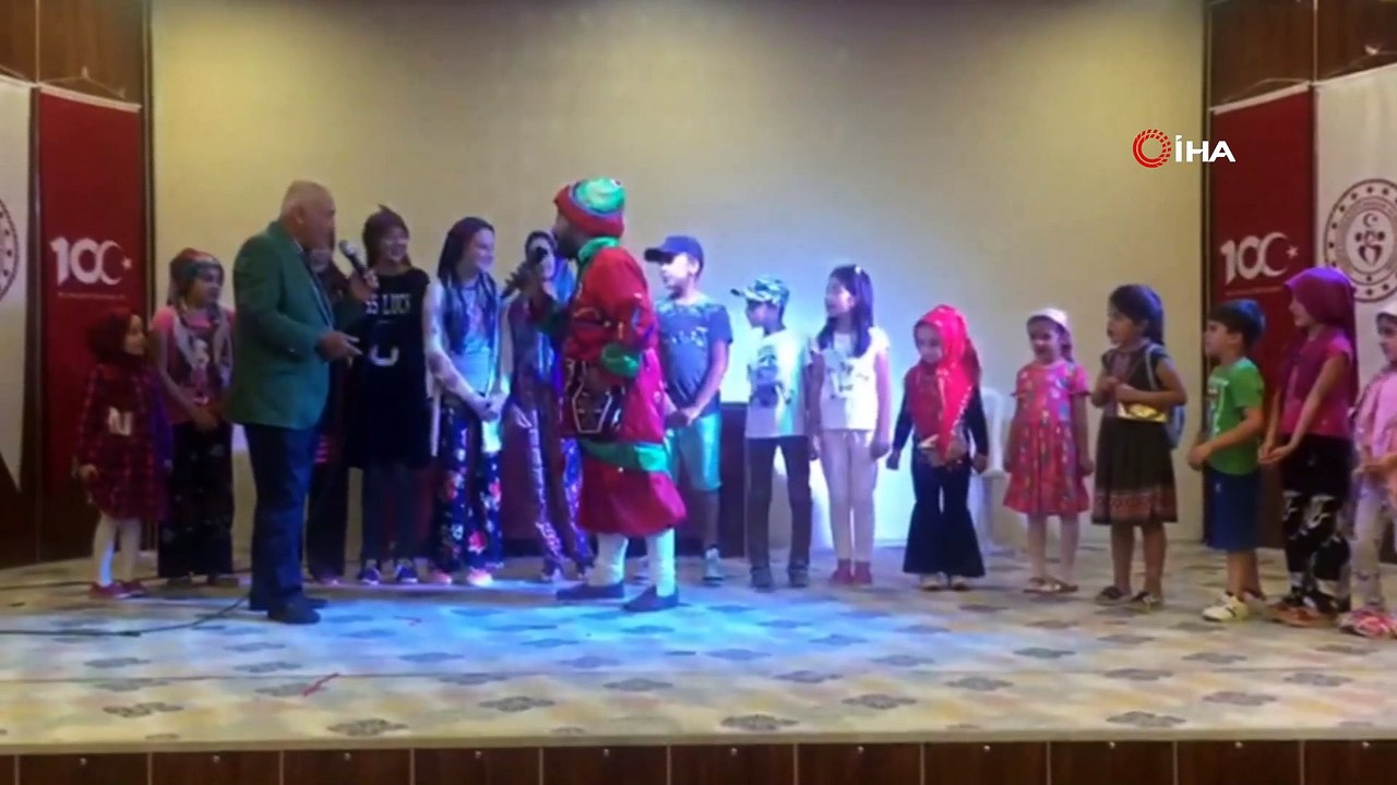 Çocuklar Goncagül tiyatrosu ile coştu