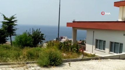 Halka hizmet etmeyen hastaneyi kapatan Rektör, tebdili kıyafetle acil servis ve spor salonunu da denetlemiş