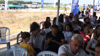 Hayatlarında hiç uçağa binmeyen çocuklar, gökyüzüyle buluştu