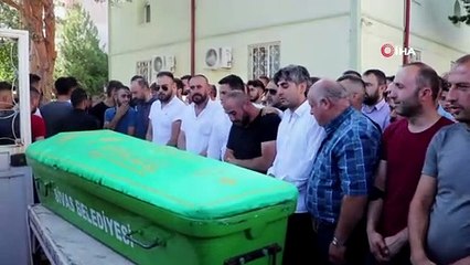 Elektrik akımına kapılan genç taraftar toprağa verildi