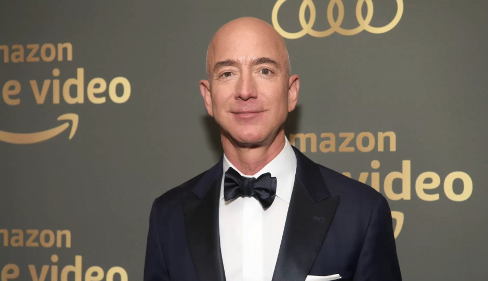 ⁣Jeff Bezos vend pour 1,8 milliard de dollars d'actions Amazon