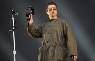 Liam Gallagher told his mum his phone was hacked during Noel Gallagher rants