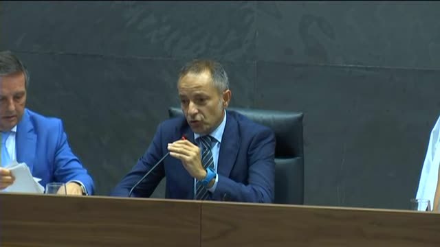 Chivite no logra la confianza del Parlamento navarro para ser investida presidenta