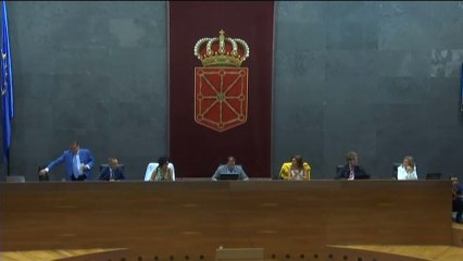 Chivite no logra la confianza del Parlamento navarro para ser investida presidenta.
