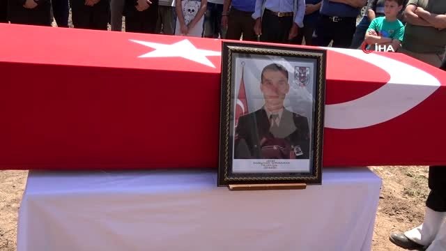 Trafik kazasında hayatını kaybeden uzman çavuş Kırıkkale'de toprağa verildi