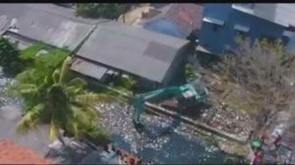 400 Ton Sampah Dibersihkan dari Kali Bahagia Bekasi