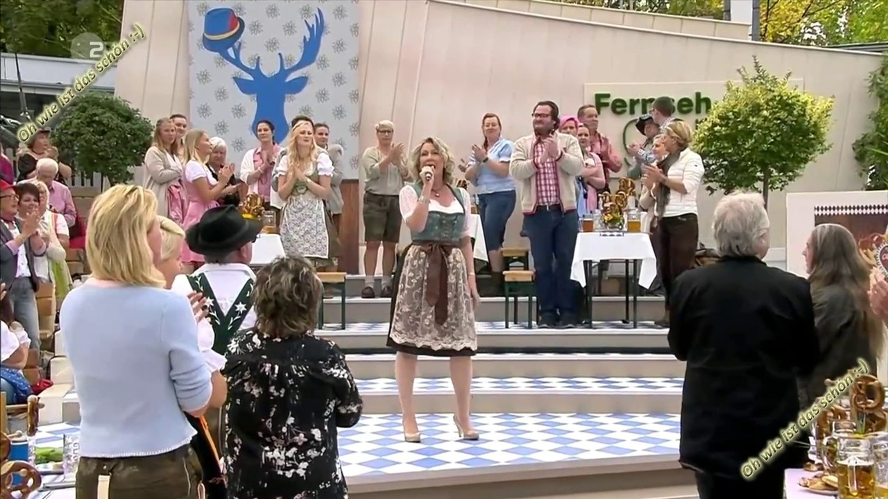 Claudia Jung - Verlieb dich doch in mich (Hüttenparty Mix) - | ZDF Fernsehgarten 23.09.2018