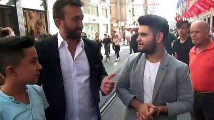 İstiklal Caddesi'nde gökten para yağdı