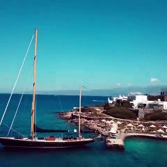 Σάκης Ρουβάς: Δείτε τον να κάνει water sports στην Ελούντα